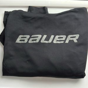 Bauer sweatshirt size Medium